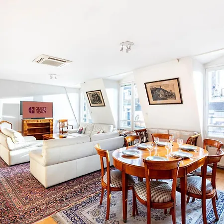 Guestready - Spacious Comfort In The 8th 아파트 파리