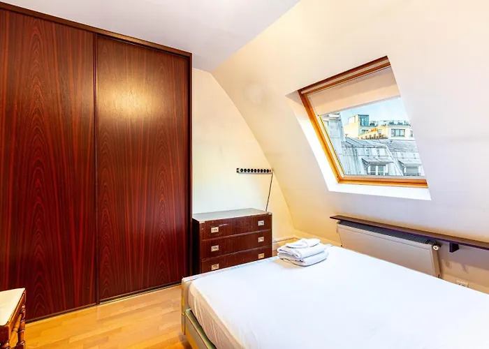 Guestready - Spacious Comfort In The 8th * 파리