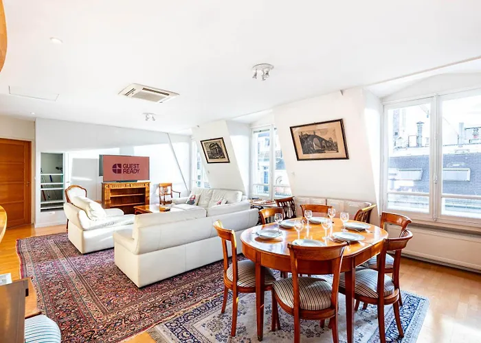 Guestready - Spacious Comfort In The 8th 아파트 파리