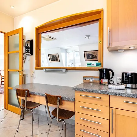 Guestready - Spacious Comfort In The 8th Апартаменты Париж